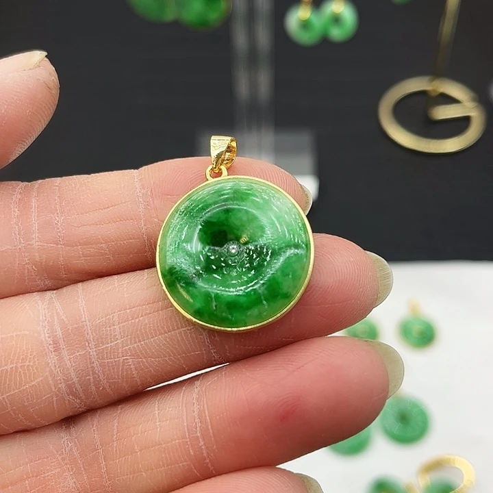 颈饰银S925镶嵌翡翠