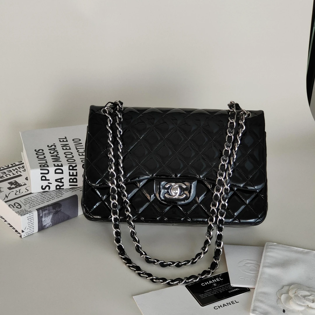 95新 Chanel/香奈儿 Azul-Chanel 黑银漆皮CFjumbo单肩包/44617