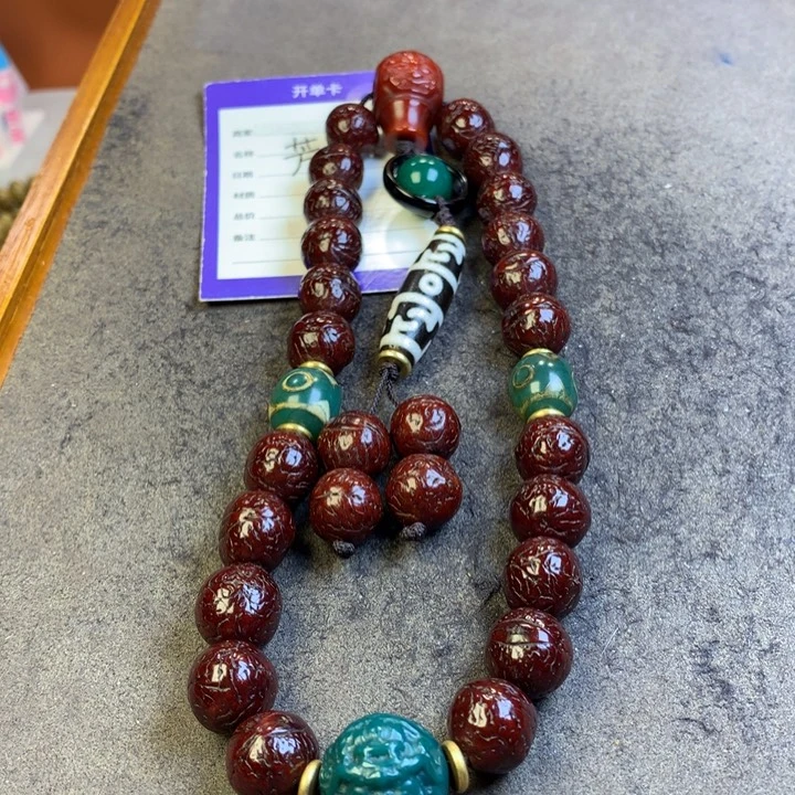 凤眼菩提吊坠手持