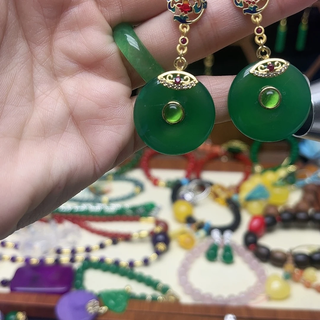 翡翠未镶嵌耳饰圆