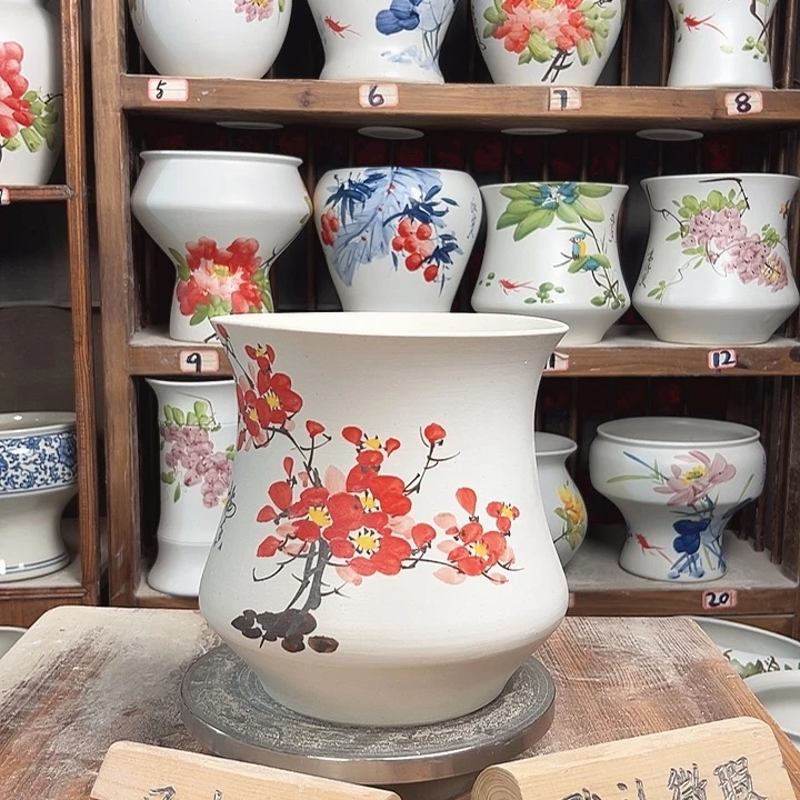 摆件小蛮腰红梅花新款陶瓷陶瓷
