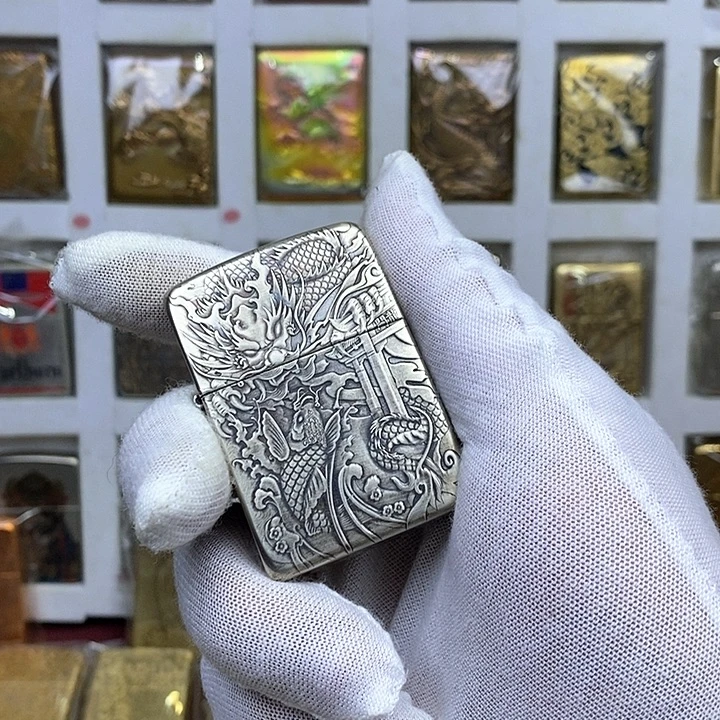 ડ***莃煤油机打火机煤油打火机