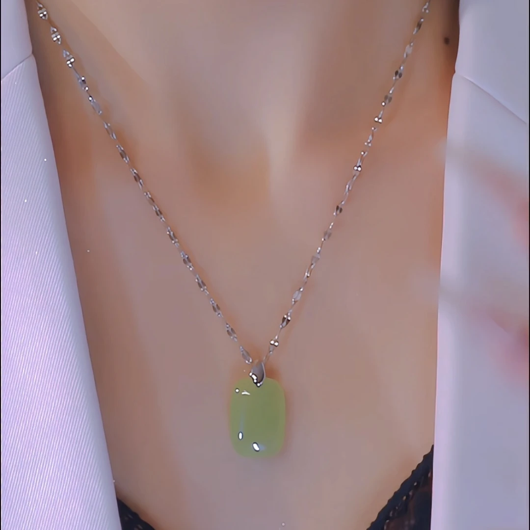 钛钢项链 新款轻奢时尚百搭小众简约锁骨链ins无事牌项链女饰品