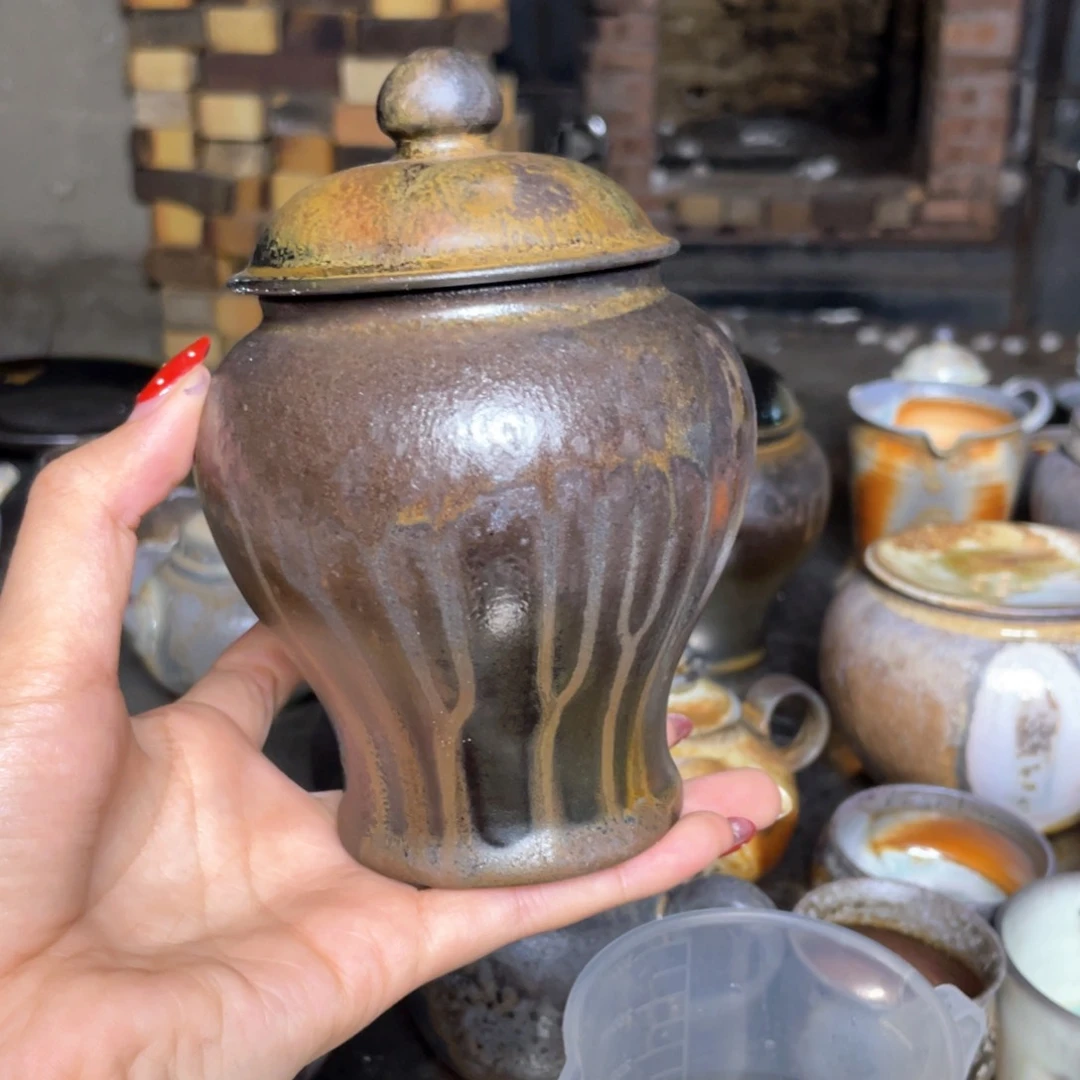 微微微瑕乌金茶叶罐