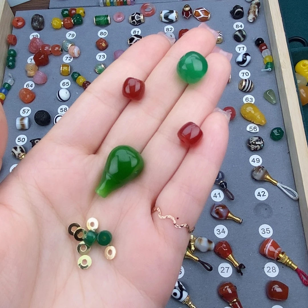 哈****玛瑙/玉髓饰品未镶嵌