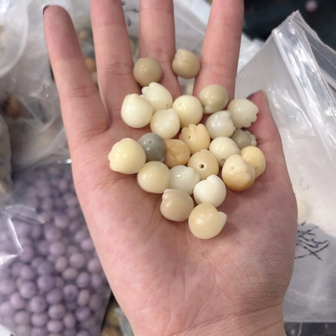 白玉菩提吊坠b/12/40微瑕不售后