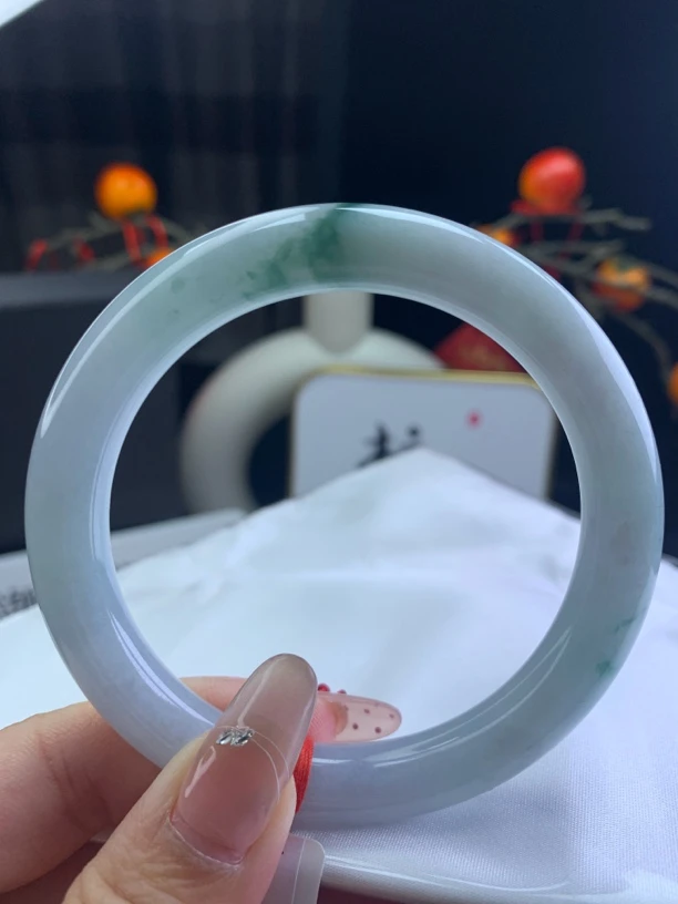 飘花圆条 62.3圈口 翡翠手镯