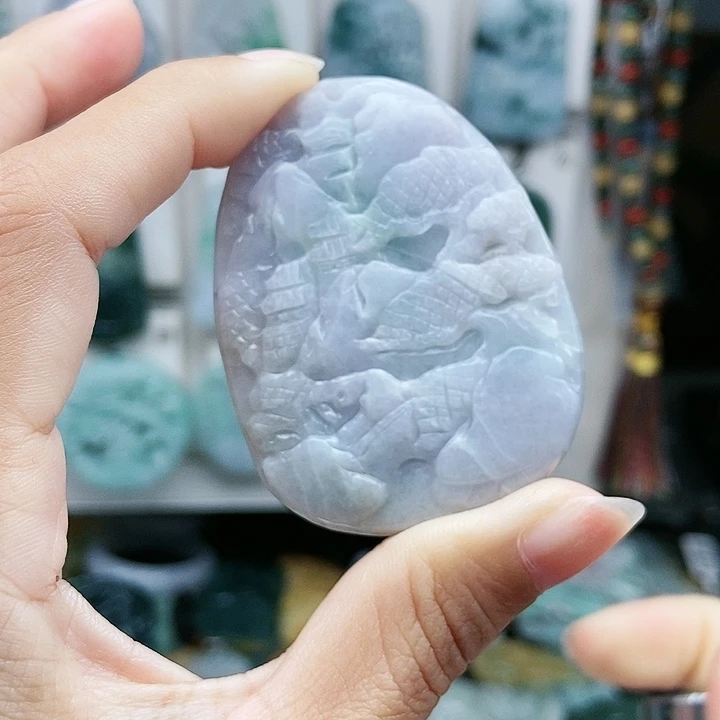 颈饰足铂镶嵌翡翠翡翠