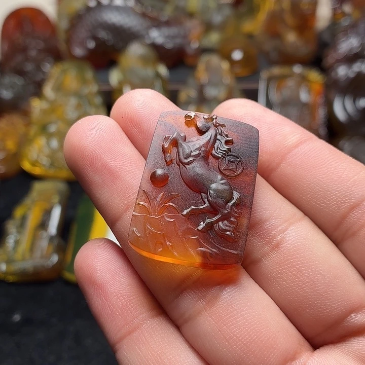 琥珀未镶嵌颈饰217