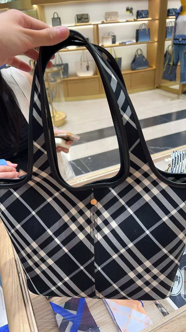 未使用 BURBERRY/博柏利 博柏利格纹  托特包