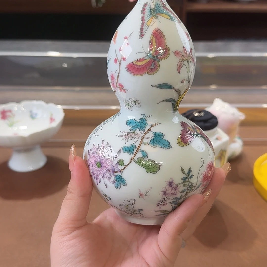 珐琅彩主人杯茶具茶几
