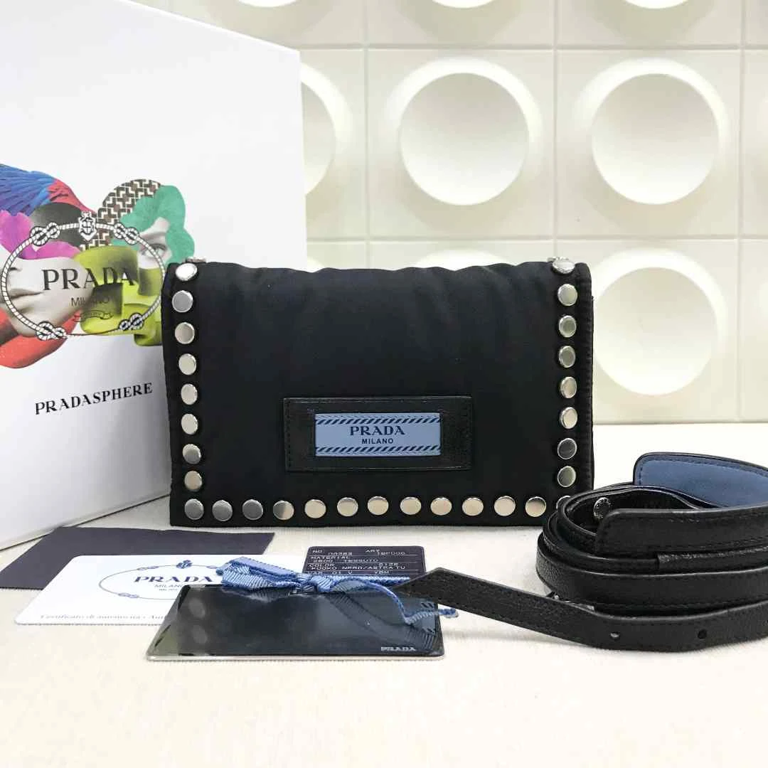 99新 Prada/普拉达 黑色单肩包 C1403868 5912