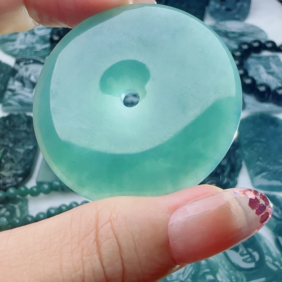 颈饰未镶嵌翡翠多样性发货天然的A货翡翠