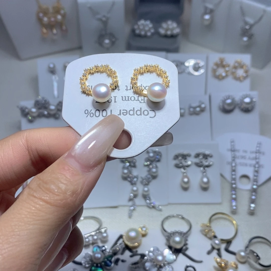 淡水珍珠耳饰未镶嵌