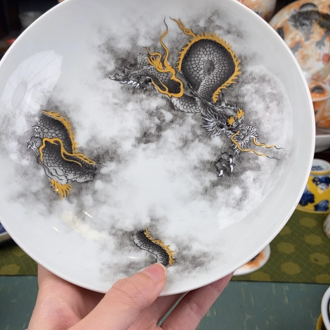 陶瓷的感觉很不错的样子，陶瓷