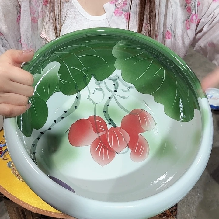 瓷片口径33厘米 高度15厘米