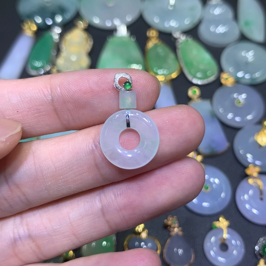 翡翠18K金镶嵌吊坠(不含链)