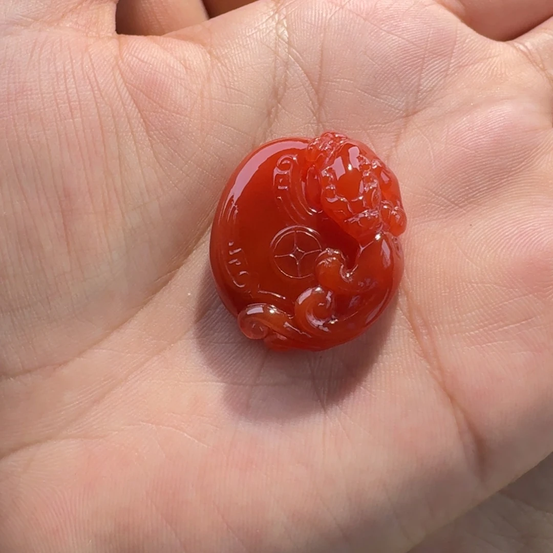 南红玛瑙未镶嵌螭龙