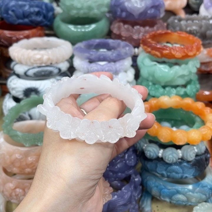 人***菊石英岩玉未镶嵌手镯
