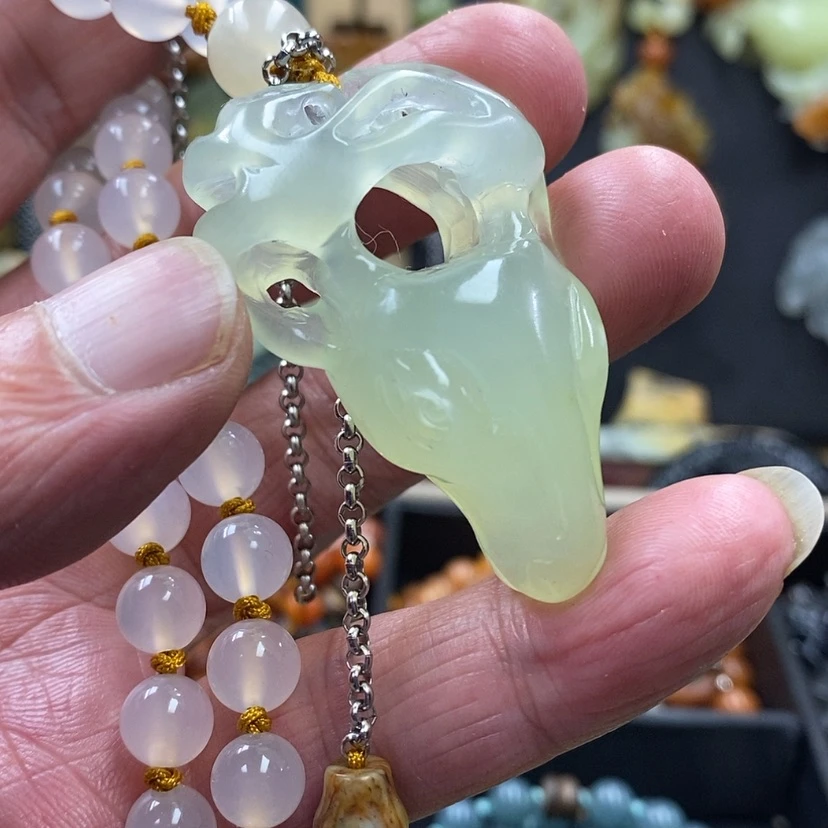 【闪购商品】蛇纹石玉吊坠未镶嵌