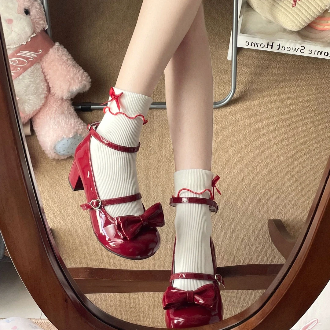 一双女士白色日系可爱洛丽塔蝴蝶结袜