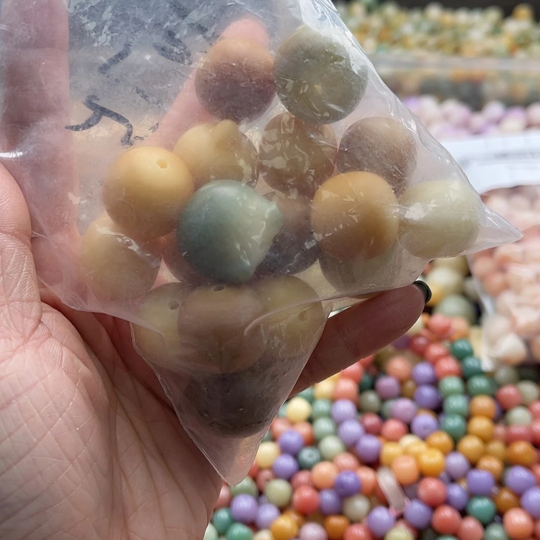 白玉菩提吊坠B/18mm/15颗锅底