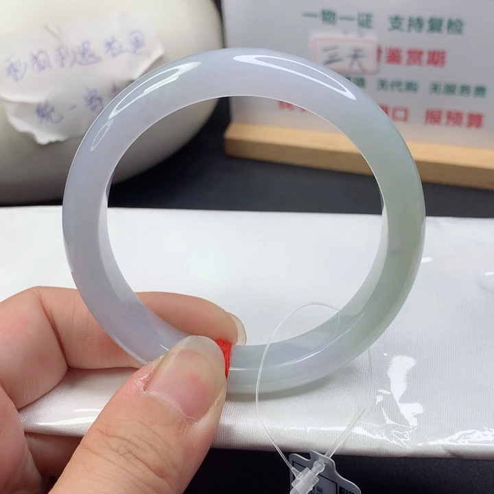 未镶嵌手镯翡翠5556