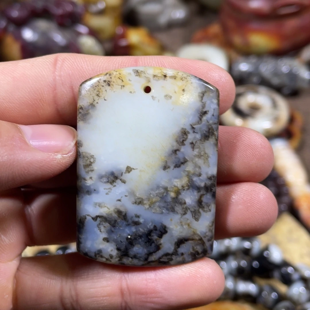 和田玉吊坠(不含链)未镶嵌辉*