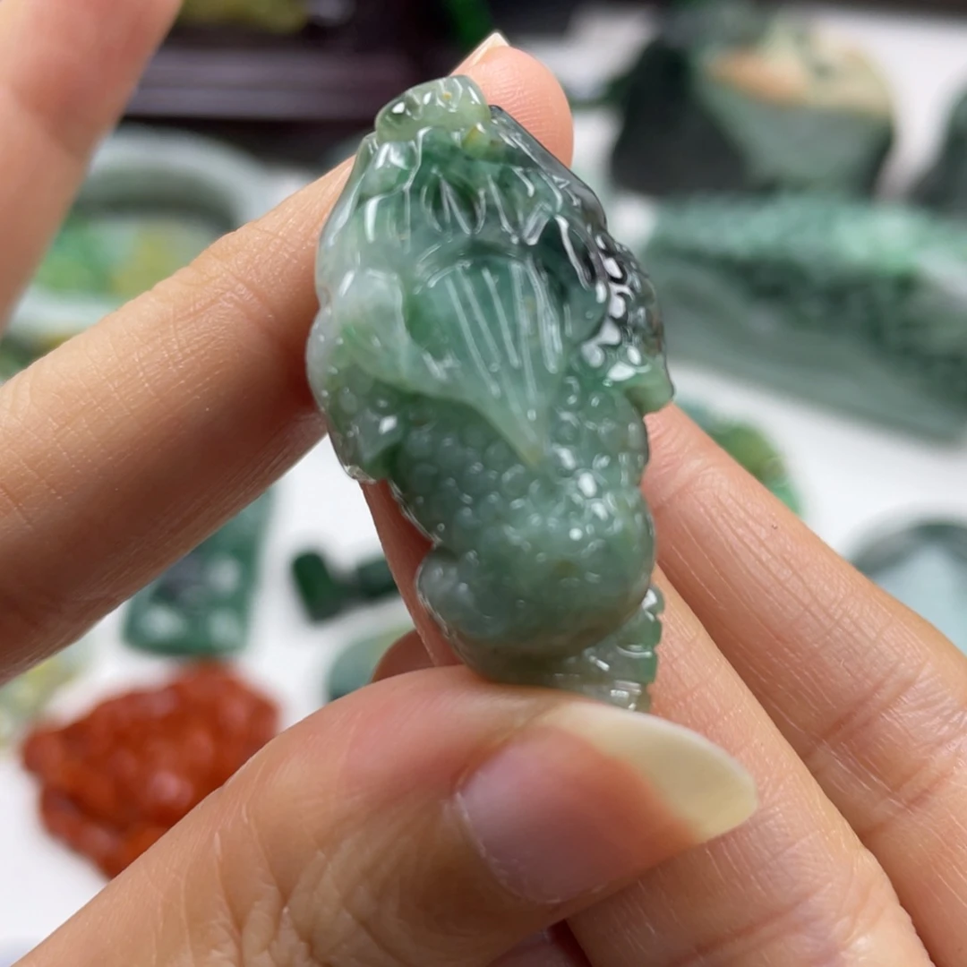 翡翠未镶嵌挂件牌子