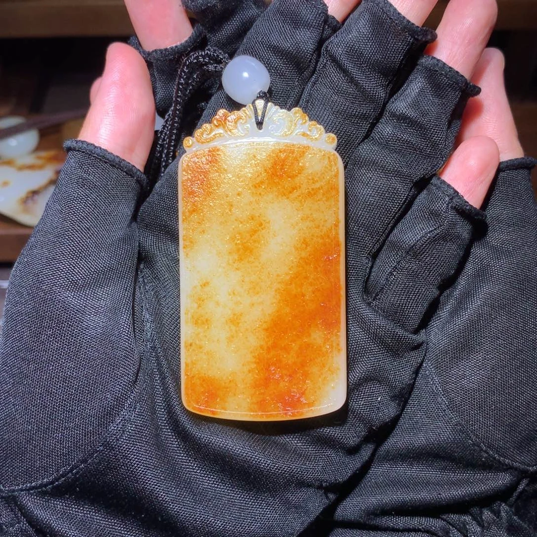 诗***方和田玉未镶嵌颈饰