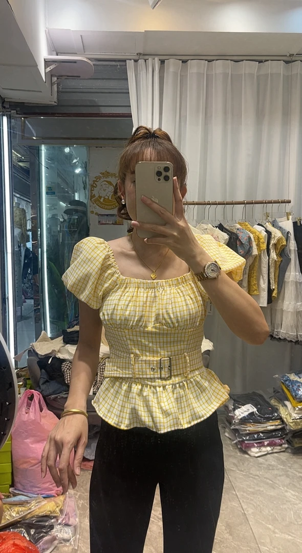 夏季新款方领格子卡扣收腰显瘦荷叶边短款上衣