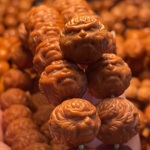 手串猴头核桃故**王舞台