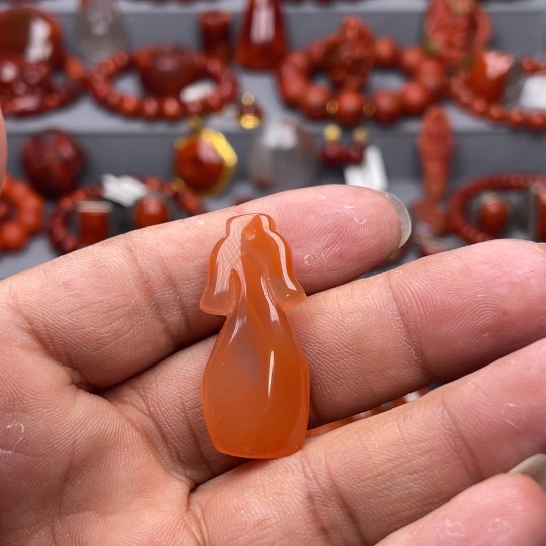 南红玛瑙未镶嵌珠宝奇石吊坠