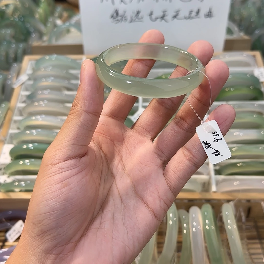 玛瑙/玉髓未镶嵌手镯圈口55.6