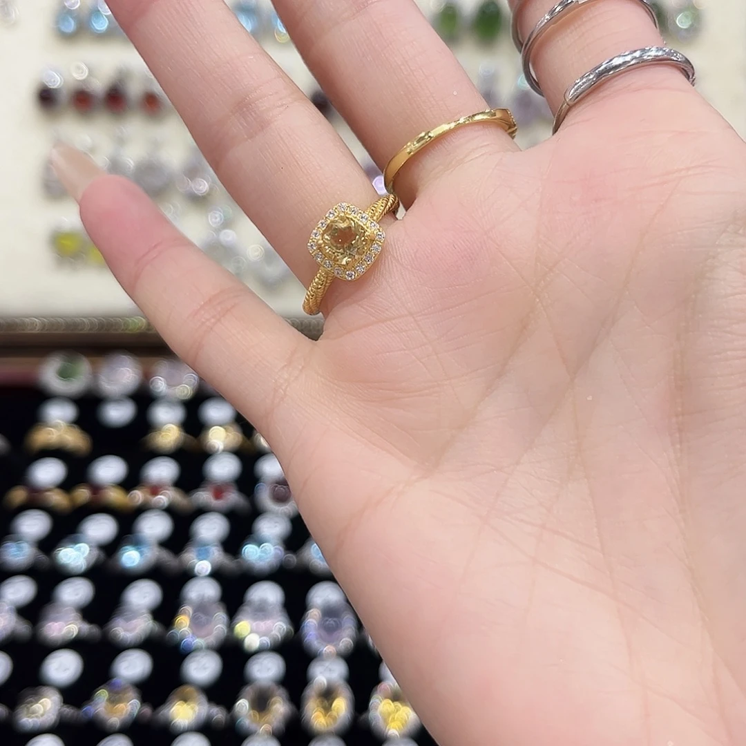 锅****银S925镶嵌戒指黄晶金托不保色