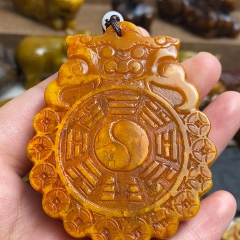 蛇纹石玉未镶嵌颈饰108