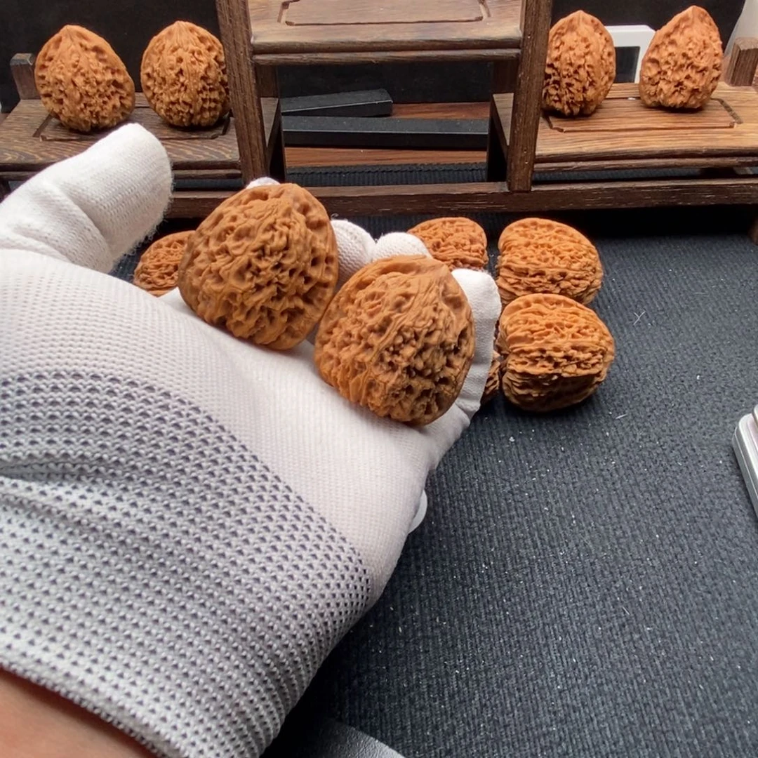 美***蛇吊坠文玩核桃编号456