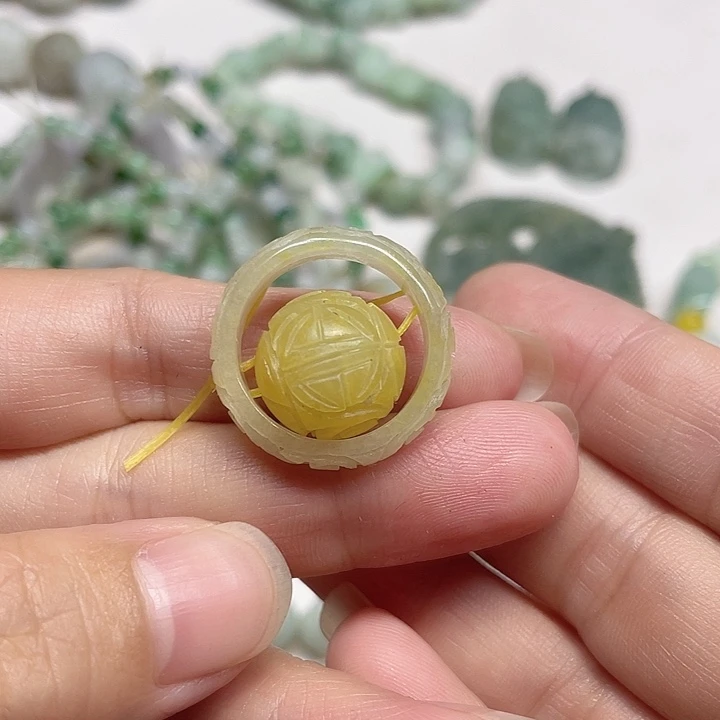 定制翡翠未镶嵌唐**然翡翠