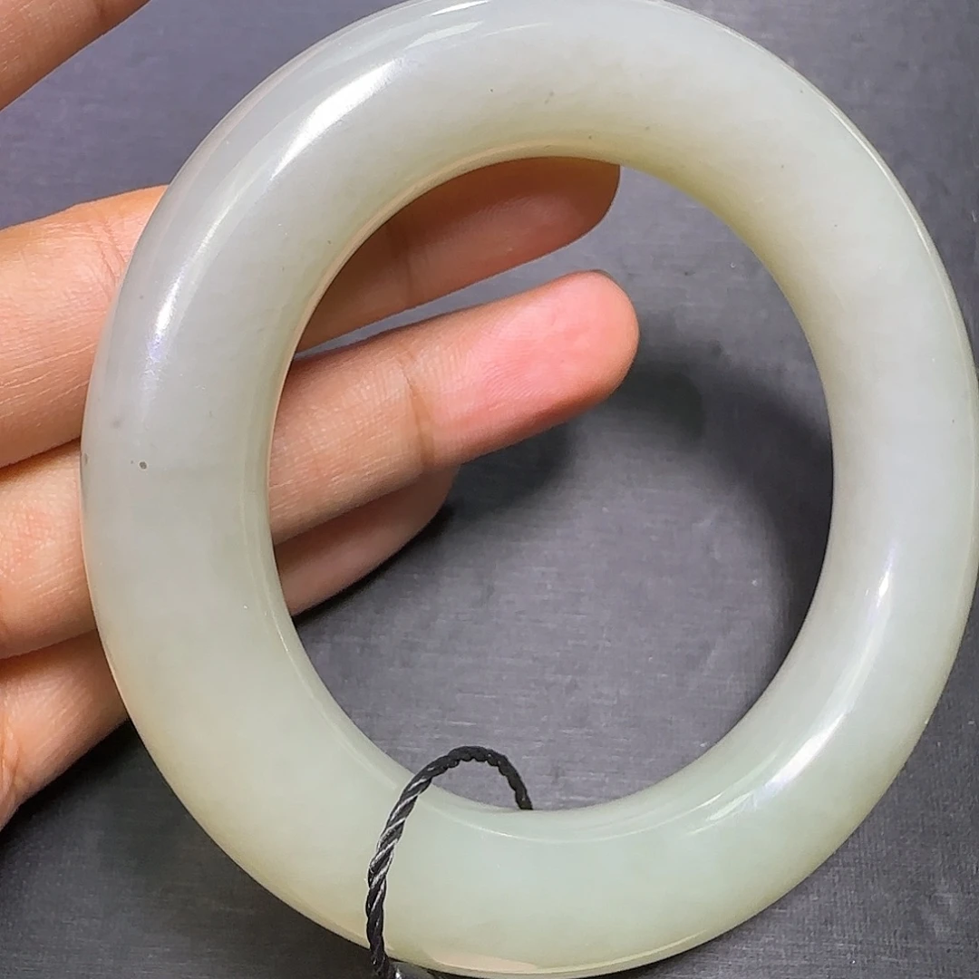 和田玉未镶嵌手链56圈口近矿手镯