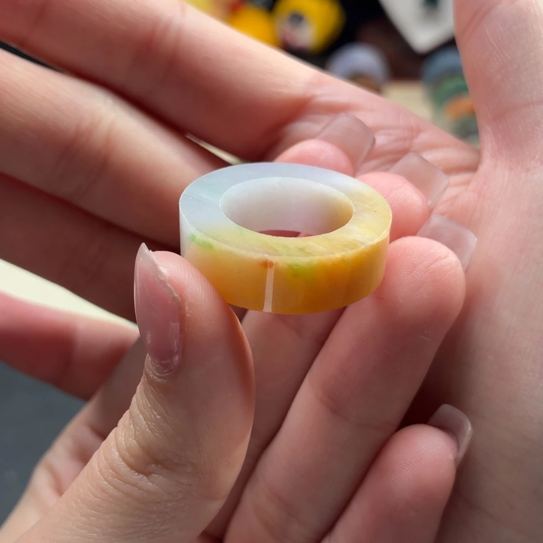 未镶嵌定制翡翠太阳落山前 13-18 特色料 有点微瑕