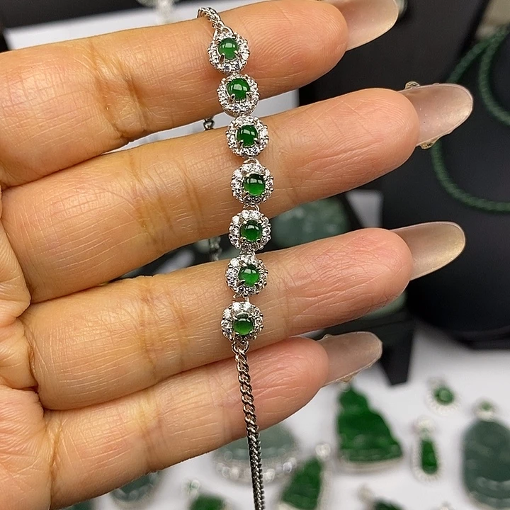 翡翠未镶嵌耳饰翡翠未镶嵌挂件