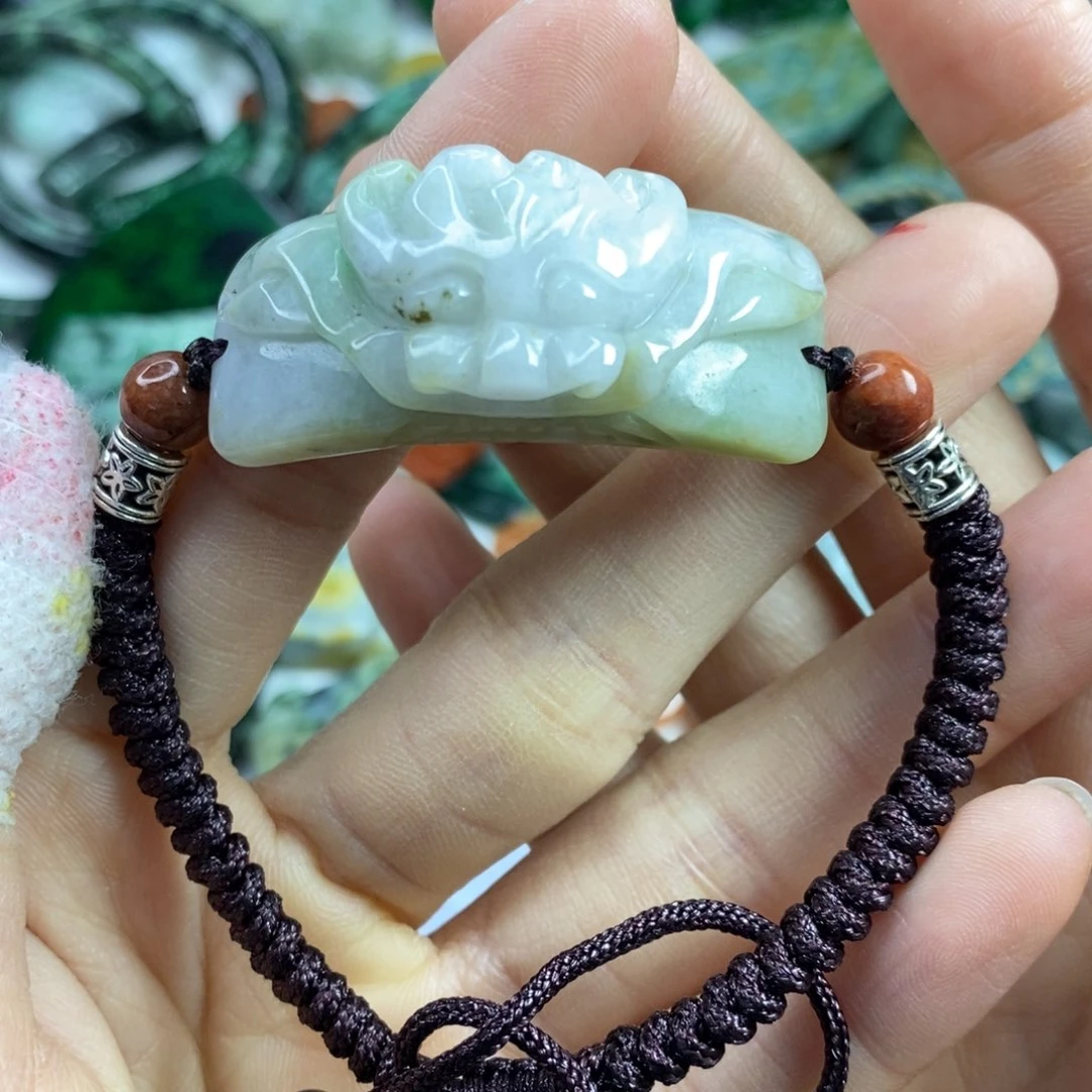 翡翠颈饰未镶嵌吊坠