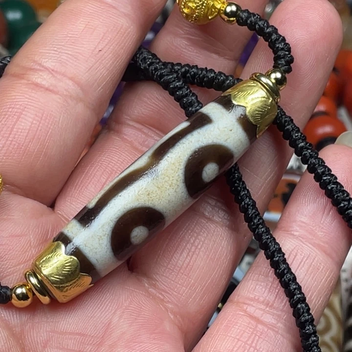 火****玛瑙/玉髓未镶嵌颈饰