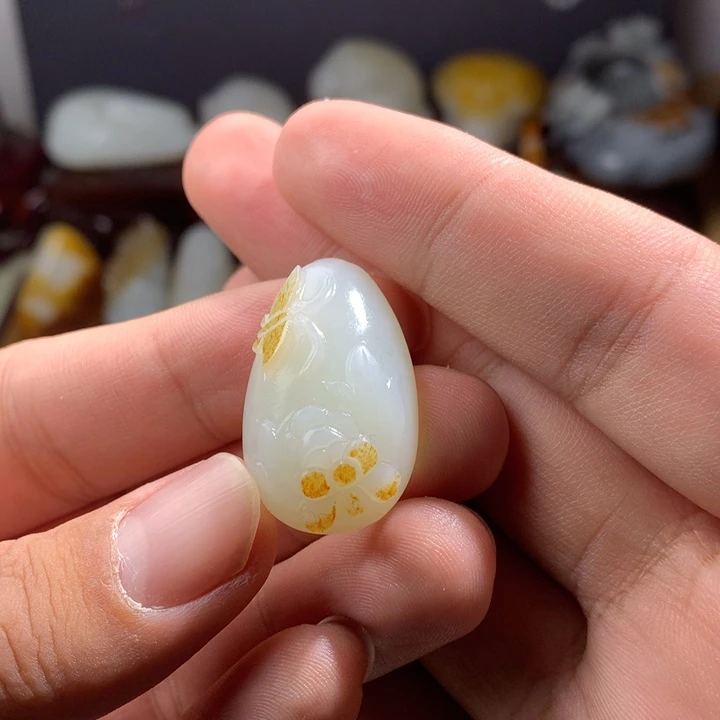 和田玉未镶嵌挂件