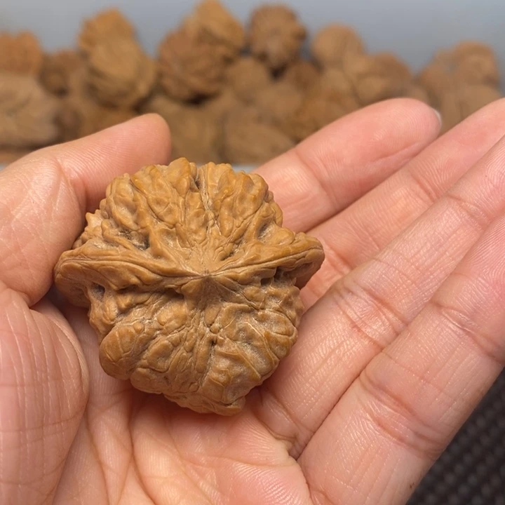 阿***瀚吊坠文玩核桃文玩核桃异形单只