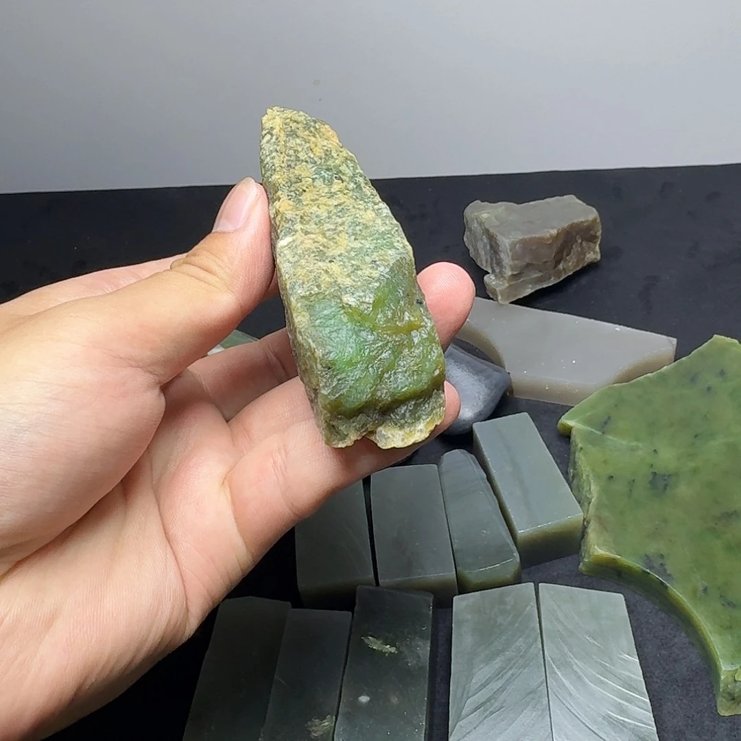 足铂镶嵌和田玉（糖玉）珠宝半成品