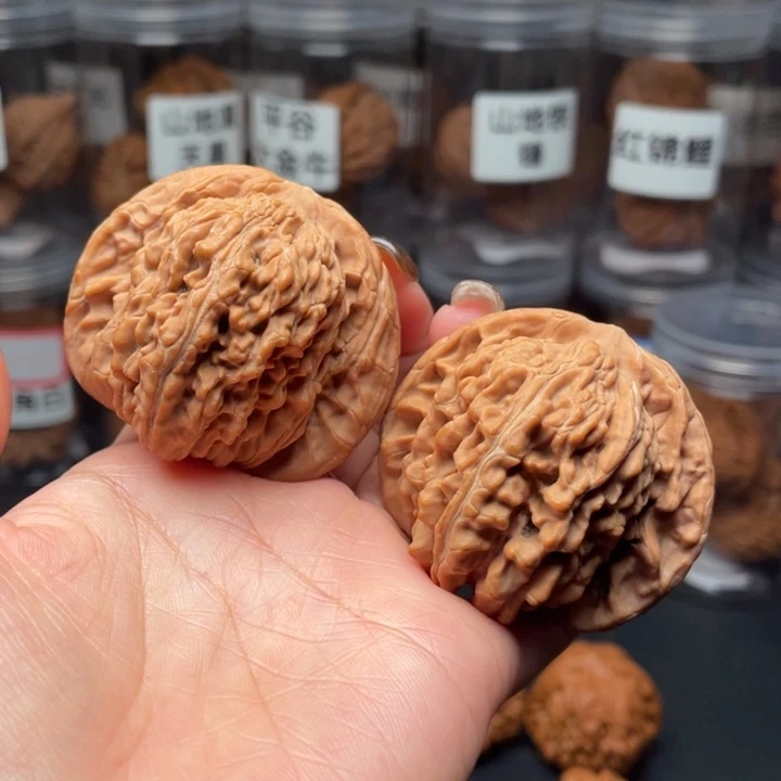 文玩核桃吊坠大楼48