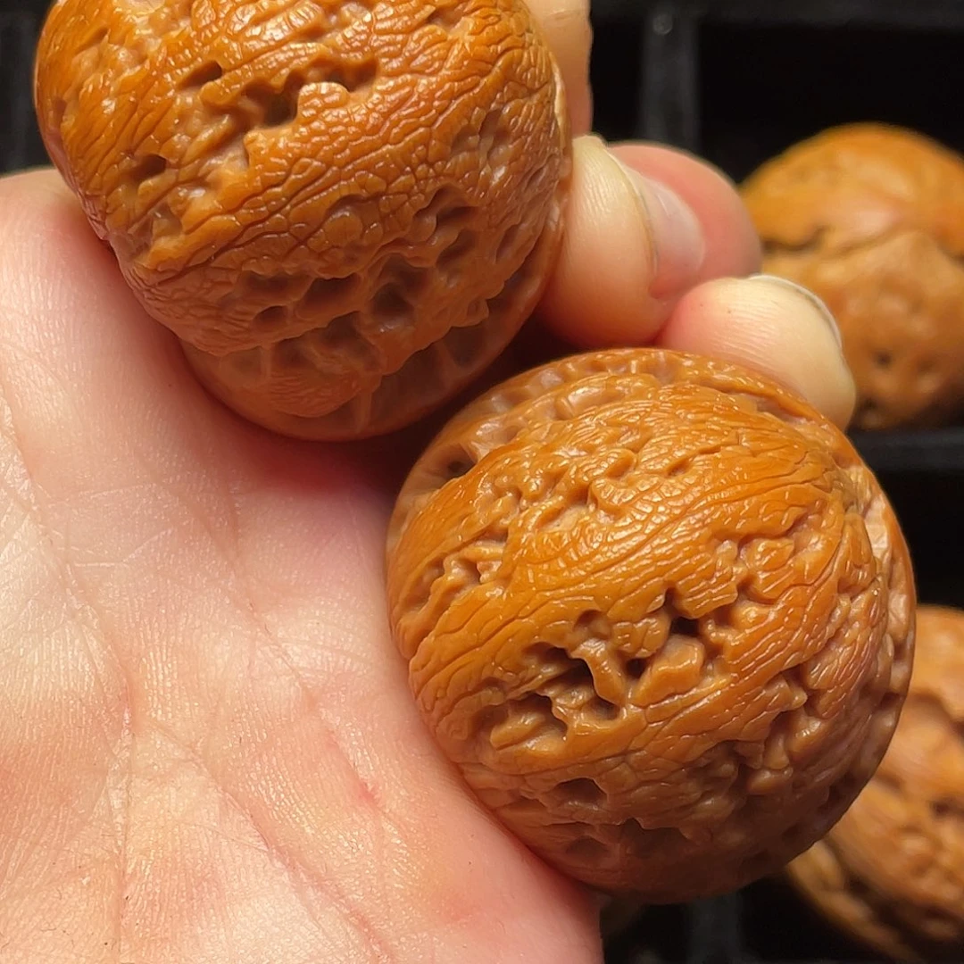 文玩核桃把件秦岭山脉核桃