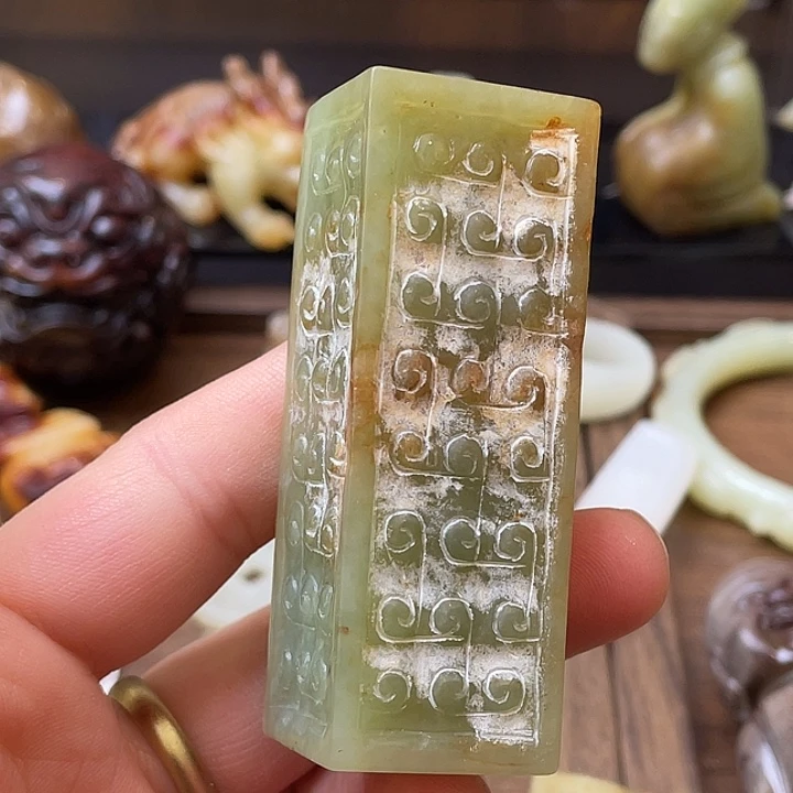 和田玉（糖玉）未镶嵌颈饰