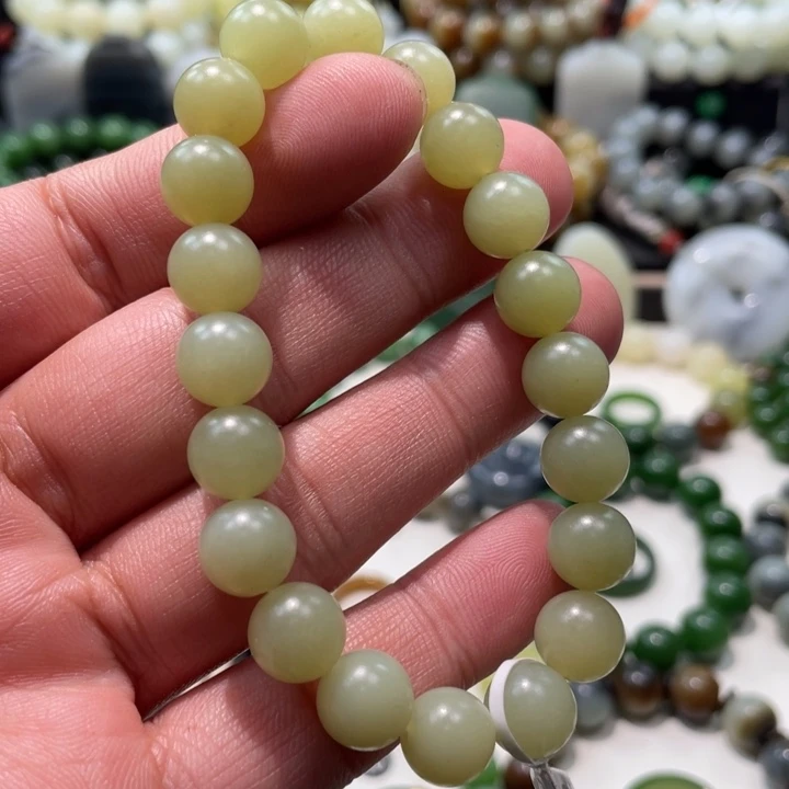 和田玉未镶嵌手串新疆若羌浅青黄口卡10柔光